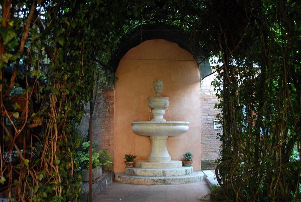 Accademia - Maravege Venecia