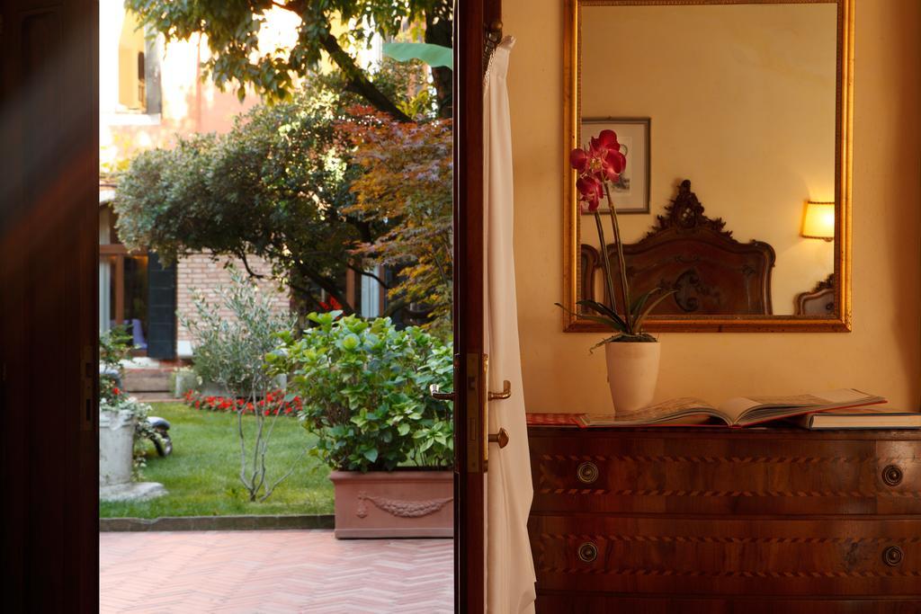 Hotel Accademia - Maravege Venecia
